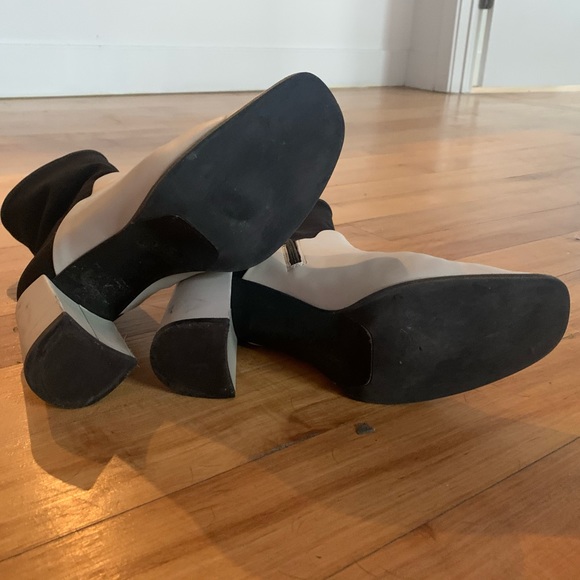 Via Spiga white and black sock bootie. - Picture 3 of 3